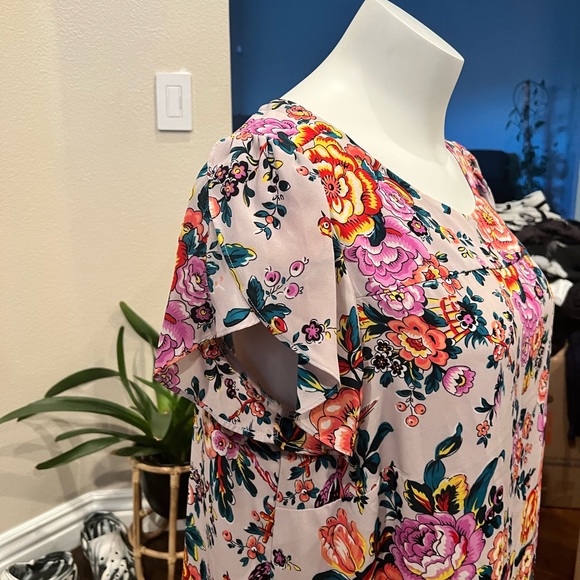 Favorite Top - Picture 2 of 4